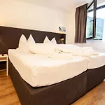Montafon Ii - Chalet-apartments & Lägenhet *