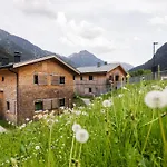 Montafon Ii - Chalet-apartments & Appartamento Sankt Gallenkirch